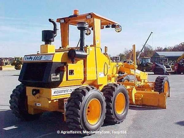 New Holland 685-B LeeBoy